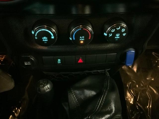 Jeep Wrangler Unlimited 4WD 4dr Sport 2015