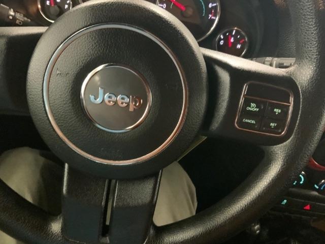 Jeep Wrangler Unlimited 4WD 4dr Sport 2015