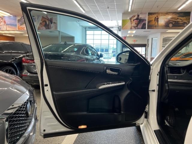 Toyota Camry 2014.5 4dr Sdn I4 Auto SE Sport (Natl) 2014