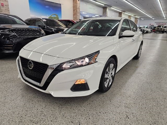2022 Nissan Altima 2.5 S Sedan