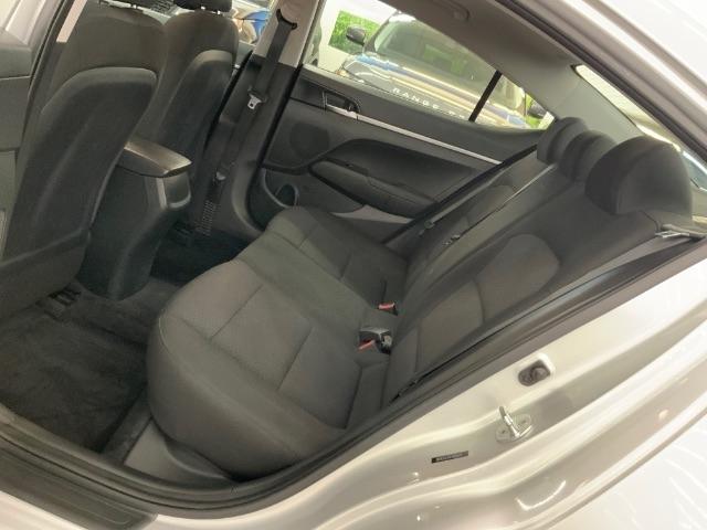 Hyundai Elantra SE IVT 2020