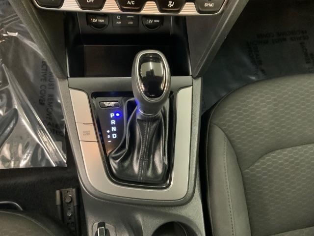 Hyundai Elantra SE IVT 2020