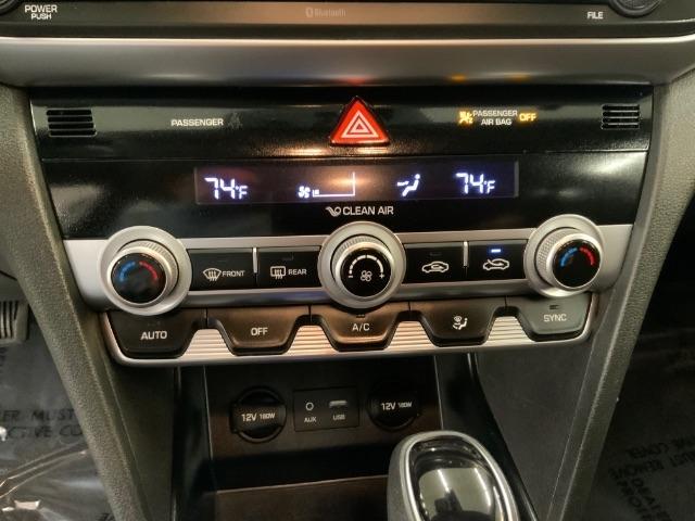 Hyundai Elantra SE IVT 2020