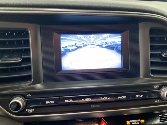 Hyundai Elantra SE IVT 2020