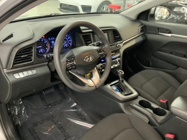 Hyundai Elantra SE IVT 2020