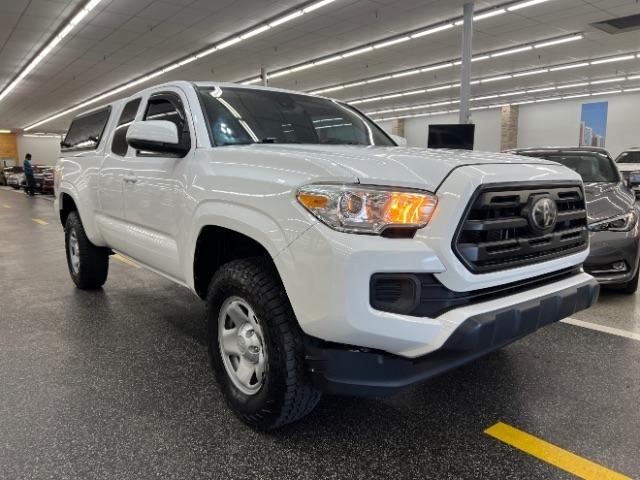 Toyota Tacoma 2WD SR5 Access Cab 6' Bed I4 AT (Natl) 2019