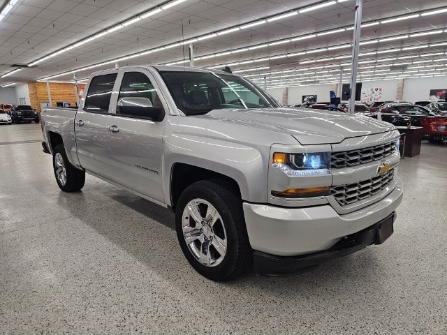Chevrolet Silverado 1500 4WD Crew Cab 143.5" Custom 2018