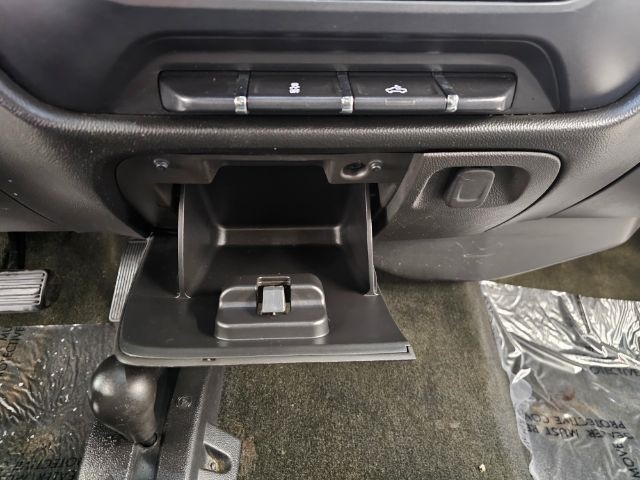 Chevrolet Silverado 1500 4WD Crew Cab 143.5" Custom 2018