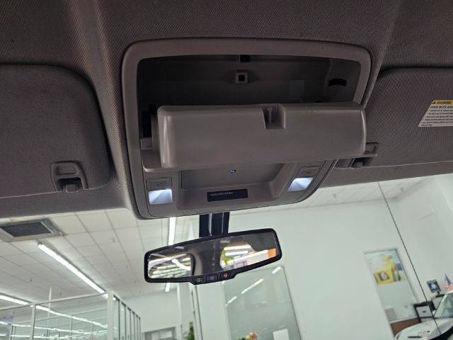 Chevrolet Silverado 1500 4WD Crew Cab 143.5" Custom 2018