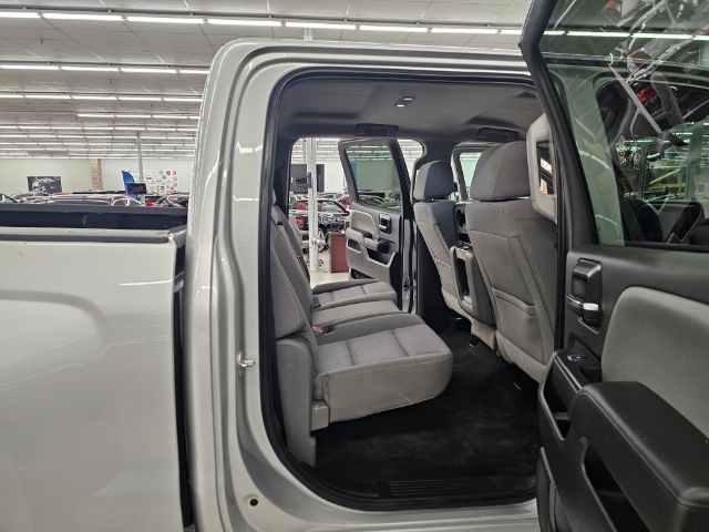 Chevrolet Silverado 1500 4WD Crew Cab 143.5" Custom 2018