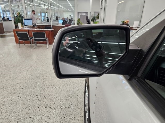 Chevrolet Silverado 1500 4WD Crew Cab 143.5" Custom 2018