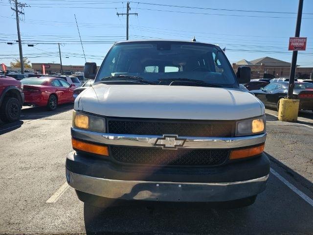Chevrolet Express Passenger RWD 3500 155" LT 2019
