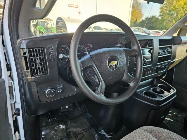 Chevrolet Express Passenger RWD 3500 155" LT 2019