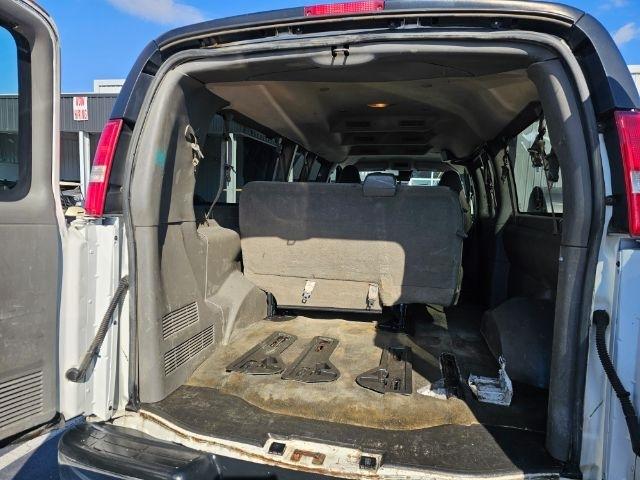 Chevrolet Express Passenger RWD 3500 155" LT 2019