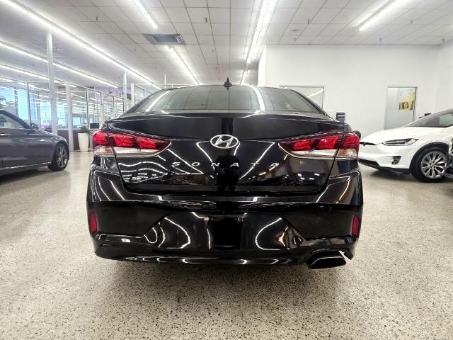 2018 Hyundai Sonata SE photo 2