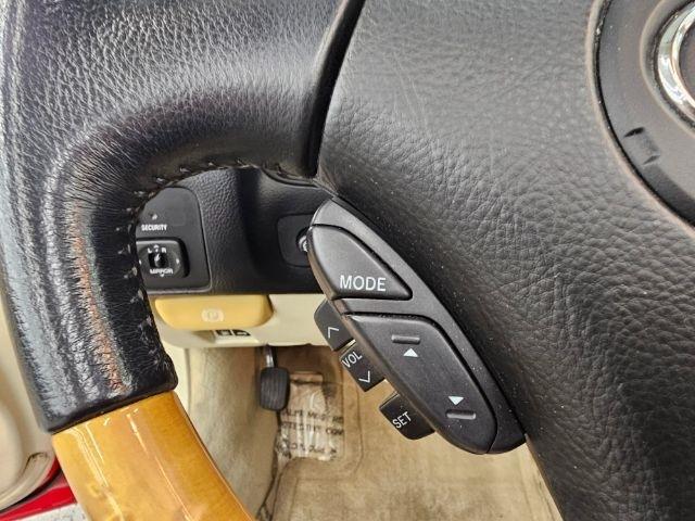 Lexus SC 430 2dr Convertible 2004