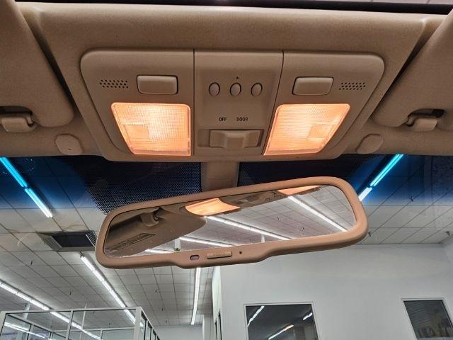 Lexus SC 430 2dr Convertible 2004