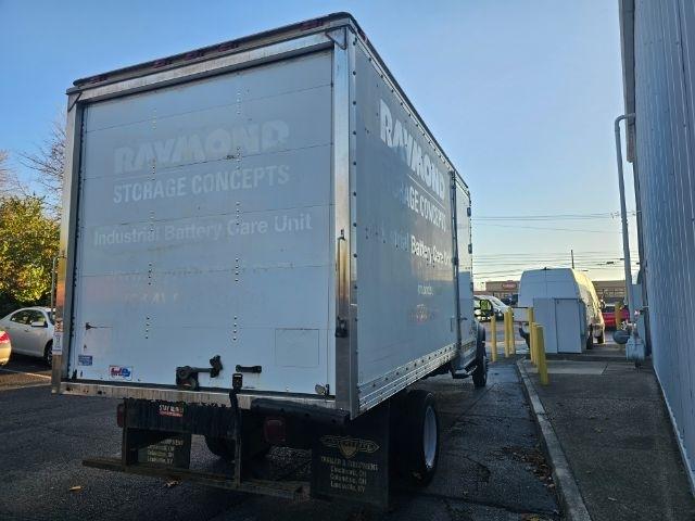 Ford Super Duty F-550 DRW XLT 2WD Reg Cab 145" WB 60" CA 2018