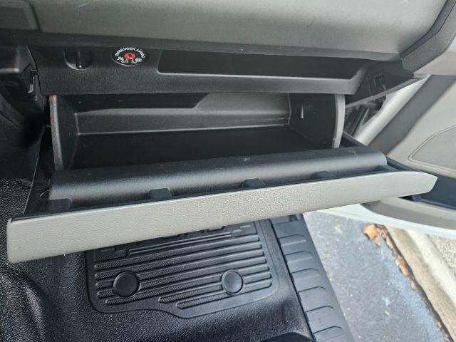 Ford Super Duty F-550 DRW XLT 2WD Reg Cab 145" WB 60" CA 2018