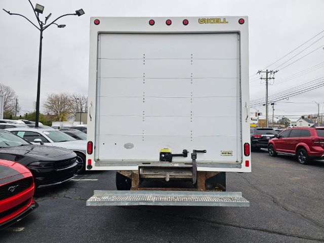 GMC Savana Commercial Cutaway 4500 Van 177" 2022