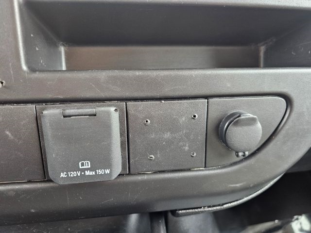 GMC Savana Commercial Cutaway 4500 Van 177" 2022