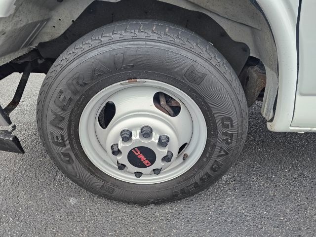 GMC Savana Commercial Cutaway 4500 Van 177" 2022