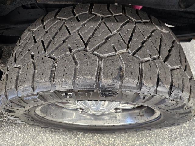 GMC Sierra 1500 4WD Crew Cab 143.5" SLT 2014