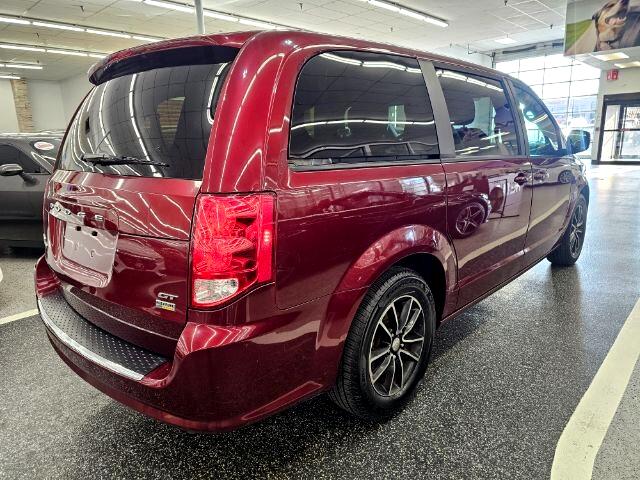 2018 Dodge Grand Caravan GT photo 5