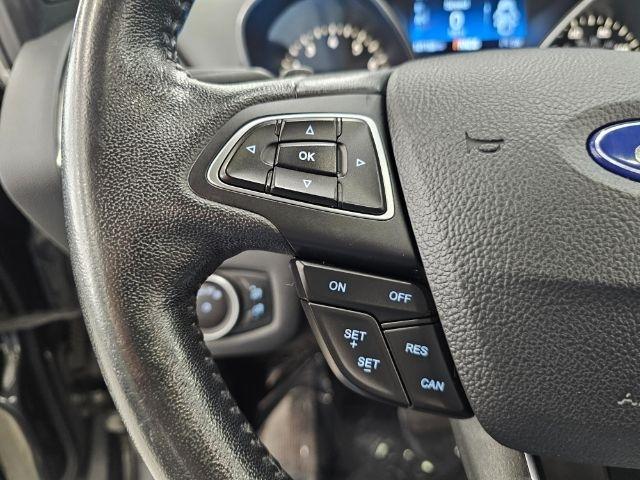 Ford Escape Titanium 4WD 2017