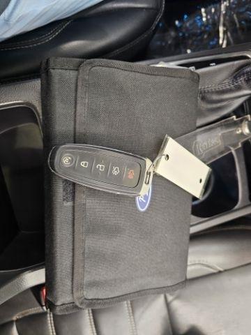 Ford Escape Titanium 4WD 2017