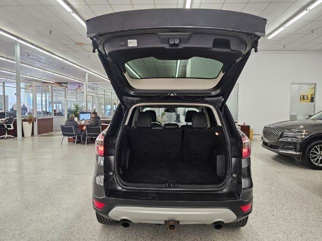 Ford Escape Titanium 4WD 2017