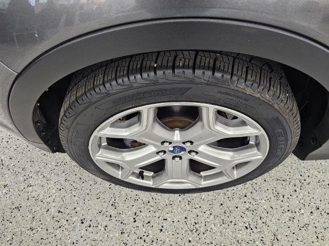 Ford Escape Titanium 4WD 2017