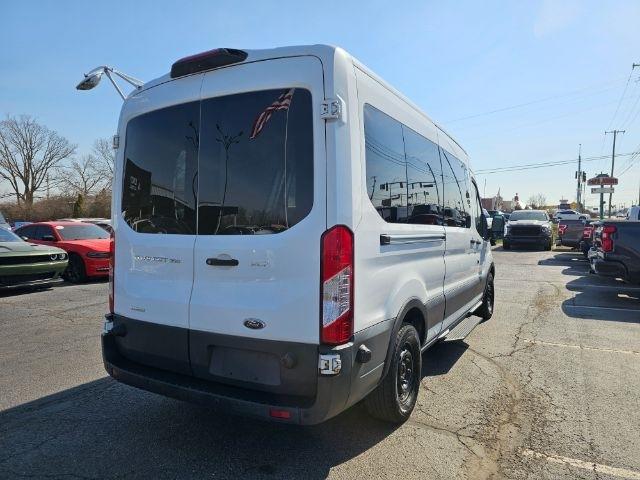 Ford Transit Passenger Wagon T-350 148" Med Roof XLT Sliding RH Dr 2018