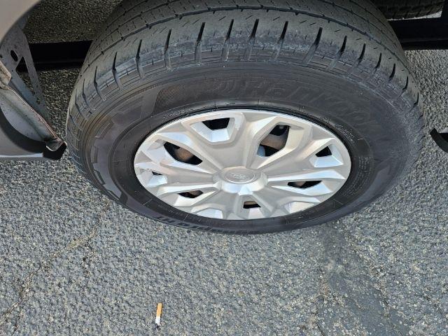 Ford Transit Passenger Wagon T-350 148" Med Roof XLT Sliding RH Dr 2018