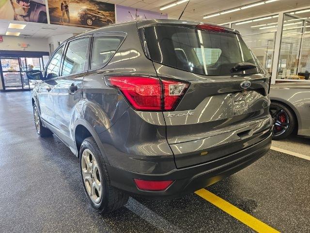 2019 Ford Escape S - Photo 6
