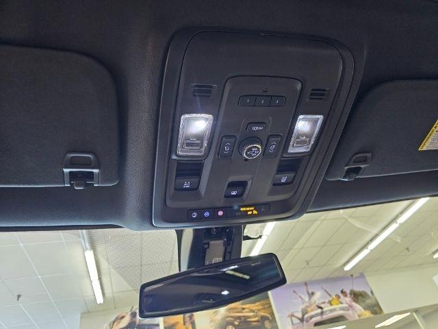 GMC Yukon XL 2WD 4dr SLT 2021