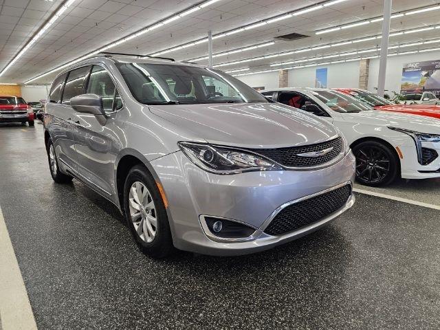 Chrysler Pacifica Touring-L FWD 2017