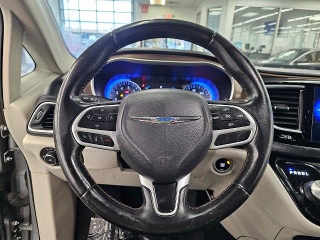 Chrysler Pacifica Touring-L FWD 2017