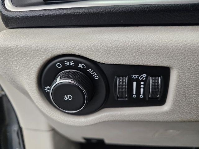 Chrysler Pacifica Touring-L FWD 2017