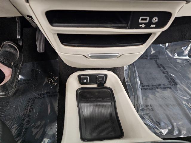 Chrysler Pacifica Touring-L FWD 2017