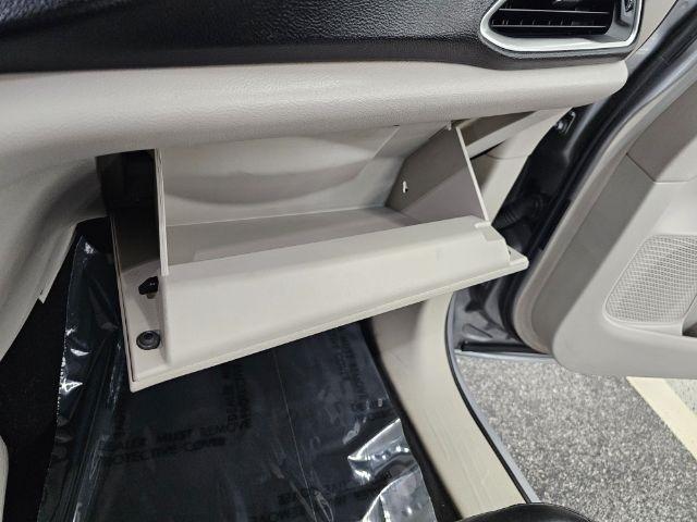 Chrysler Pacifica Touring-L FWD 2017