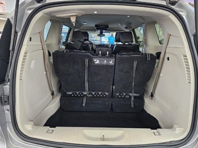 Chrysler Pacifica Touring-L FWD 2017