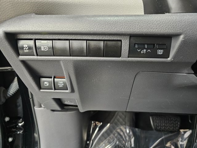 Toyota Sienna LE AWD 8-Passenger (Natl) 2022