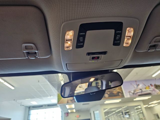 Toyota Sienna LE AWD 8-Passenger (Natl) 2022