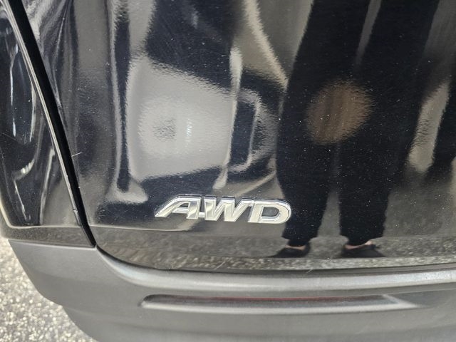 Toyota Sienna LE AWD 8-Passenger (Natl) 2022