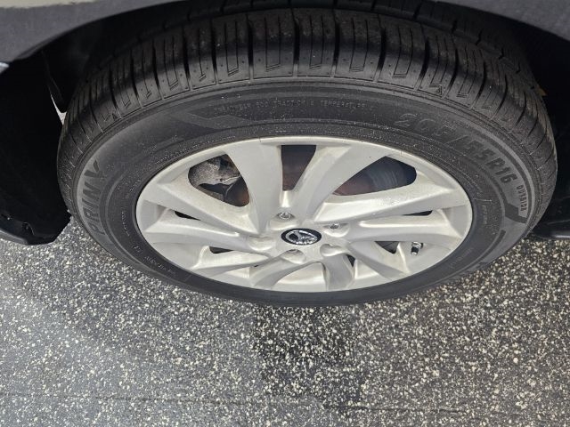 Mazda MAZDA5 4dr Wgn Auto Sport 2015