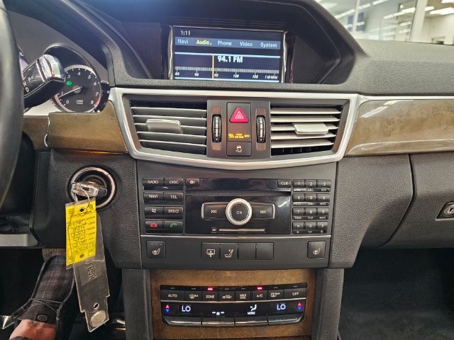 Mercedes-Benz E-Class 4dr Sdn E 350 Sport 4MATIC 2010 Mercedes-Benz E-Class 4dr Sdn E 350 Sport 4MATIC 2010