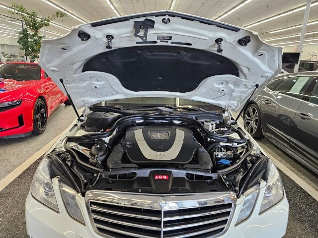 Mercedes-Benz E-Class 4dr Sdn E 350 Sport 4MATIC 2010 Mercedes-Benz E-Class 4dr Sdn E 350 Sport 4MATIC 2010