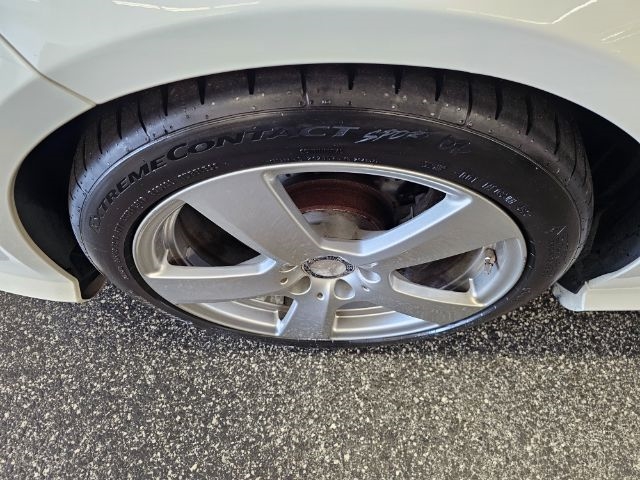 Mercedes-Benz E-Class 4dr Sdn E 350 Sport 4MATIC 2010 Mercedes-Benz E-Class 4dr Sdn E 350 Sport 4MATIC 2010