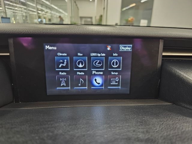 Lexus IS 300 4dr Sdn AWD 2016